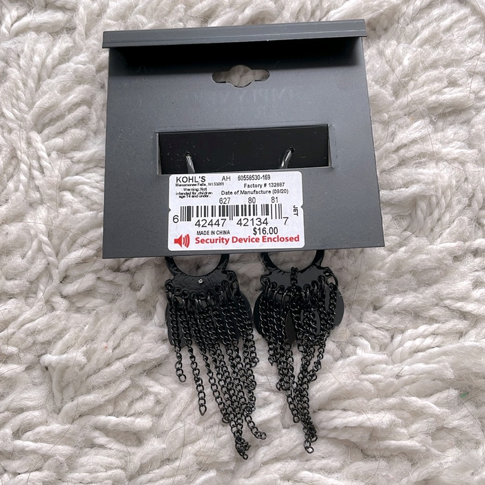 NWT Simply Vera Vera Wang Black Fringe Earrings, Never worn - Picture 2 of 3
